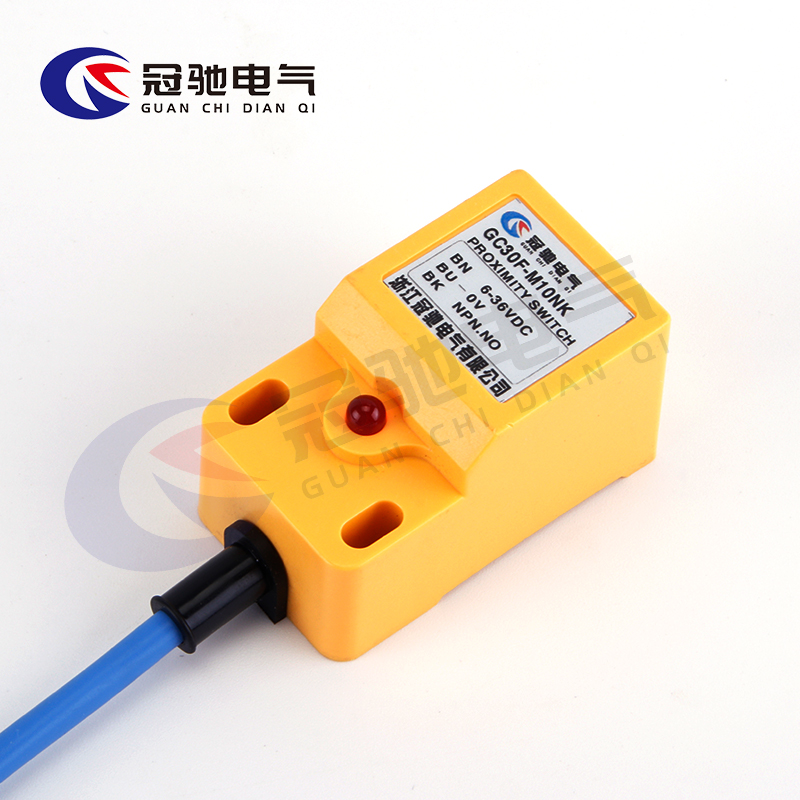 GC30F-M10NK接近感應(yīng)開關(guān)方形金屬傳感器 直流三線常開 24V